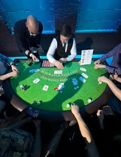 H20 house is hosting a fun casino, Blackjack party